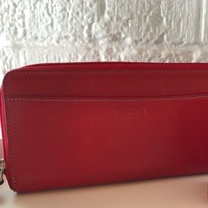 Soft Leather accordion Levenger Wallet NWOT
